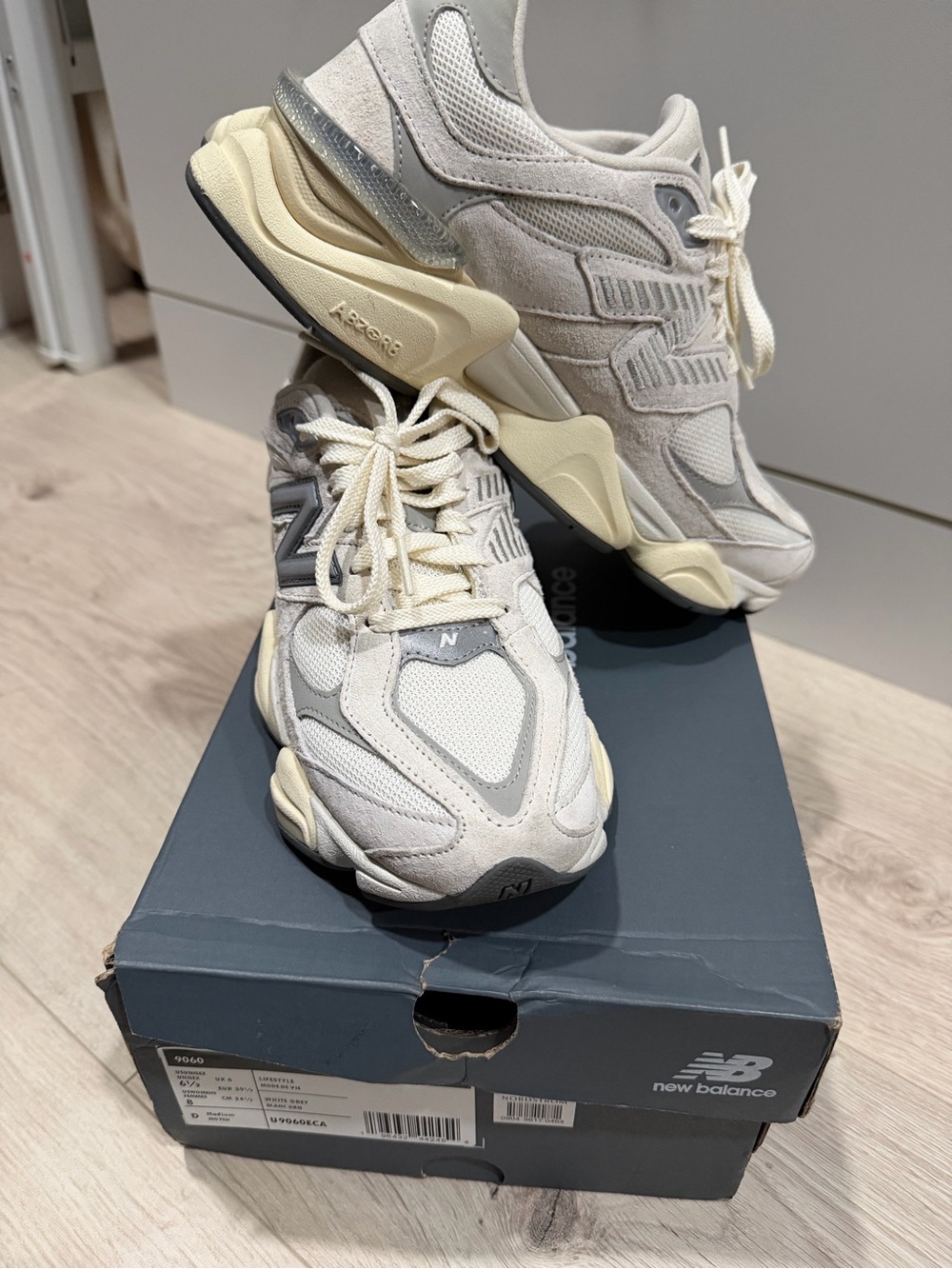 New Balance Unisex 9060’s Cream & Gray Retro Sneakers